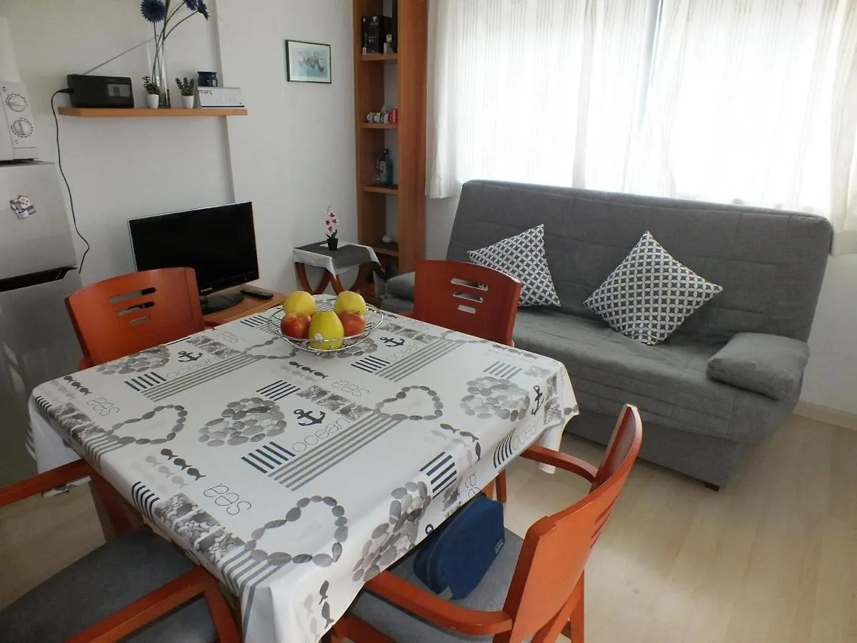 Apartamento Con Piscina Comunitaria Y Parking En Roses, Cerca De Playa Y Actividades - Es-204-15 Apartment
