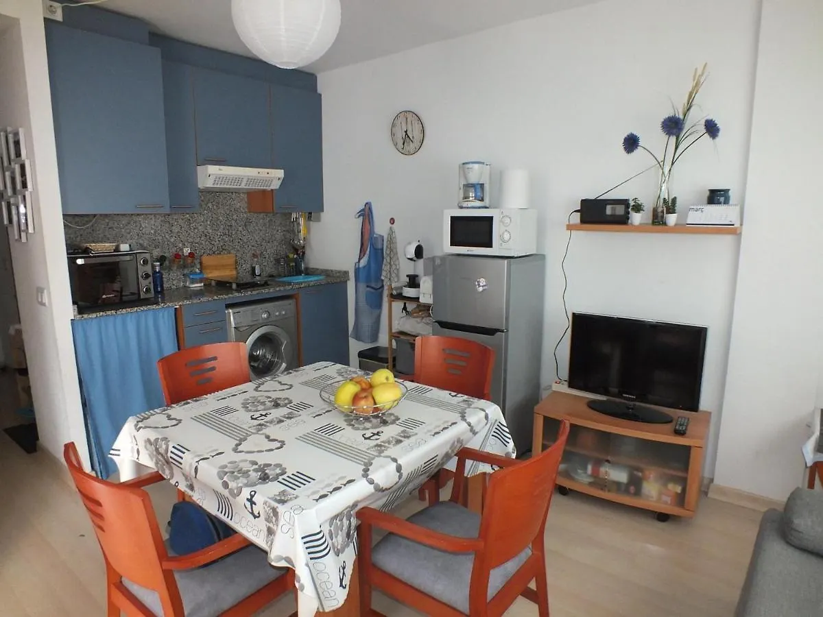 Apartamento Con Piscina Comunitaria Y Parking En Roses, Cerca De Playa Y Actividades - Es-204-15